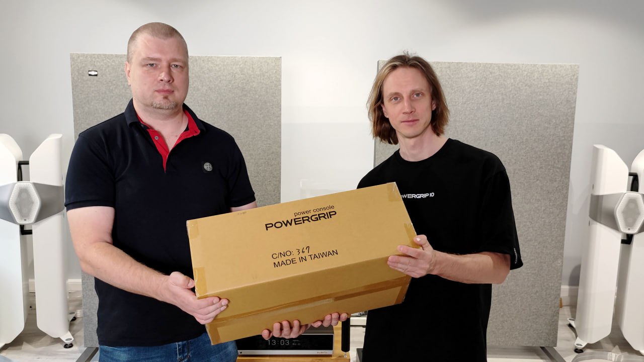  Приз POWERGRIP Quiz вручён