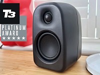 Украсят рабочий стол: компактные настольные колонки Kanto UKI